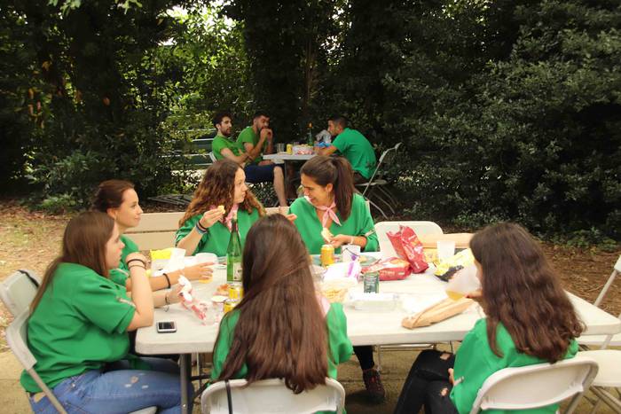 Kuadrillan bazkaltzea bezala 11 1564494459514