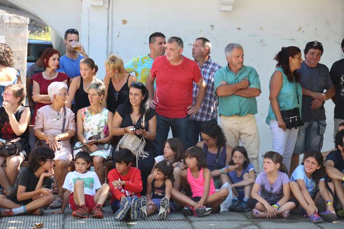 Eguna kirola eginez hasi dute Amezketan 8 1472039618516