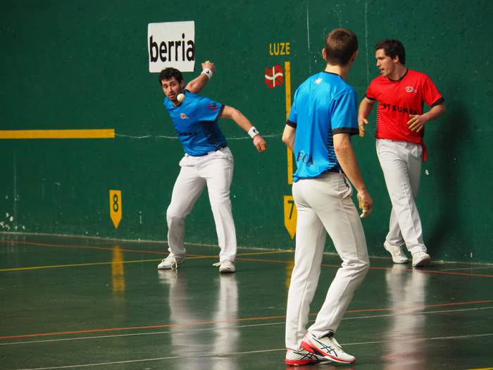 Oinatz Bengoetxea, alegia, 2 19 1649064042545