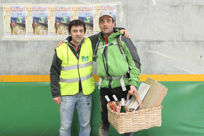 Zortzi herritatik barrena, H 2 1526225646522