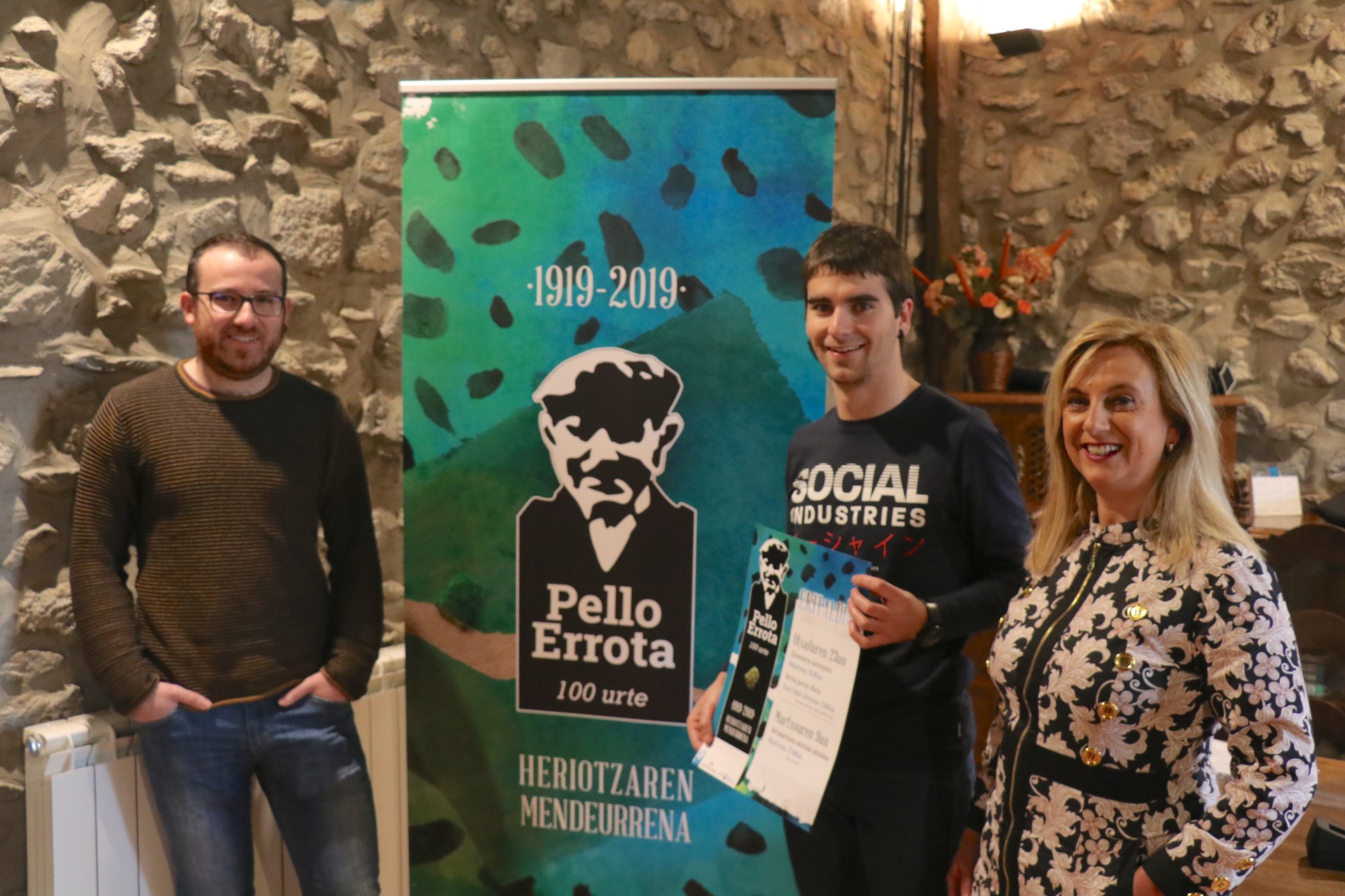 Pello Errota gogoratzeko ekitaldiak Asteasun, bi urtetan