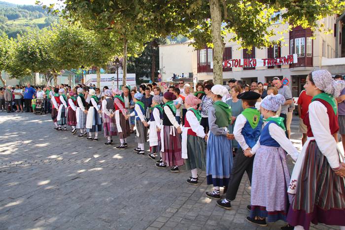 Giro beroa, festetako egun handian 39 1475154585978