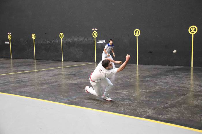 Zubizarretari jantzi dio txa 14 1568573489965