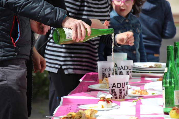 Korrika Eguna Adunan 9 1490533347737