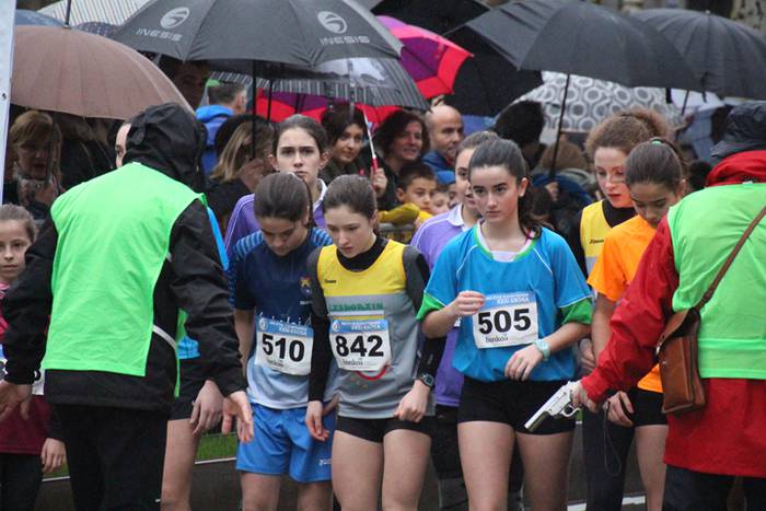 700 haur inguru XXXI. Ero Et 25 1516541978792