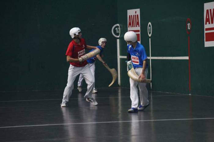 ZESTA PUNTA ELOLAREN OROIMEN 29 1512735436464