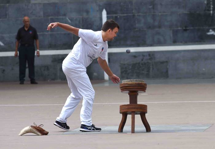 Ekitaldi hunkigarri, solidar 27 1654538302460