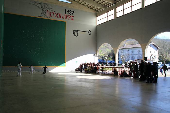 Elkartasunez jantzi da Gazte 28 1517148474220