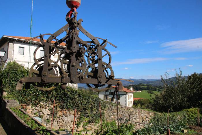 Elizmendiko erlojua berrituk 24 1508855561163