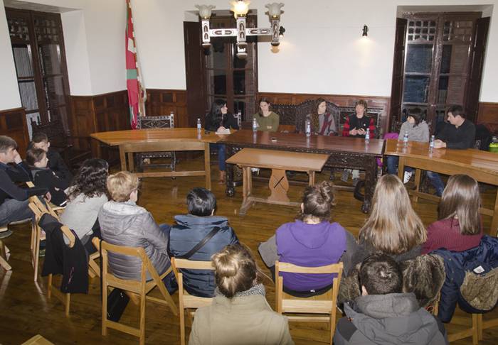 Emakumea eta kirola mahai in 5 1488885092790