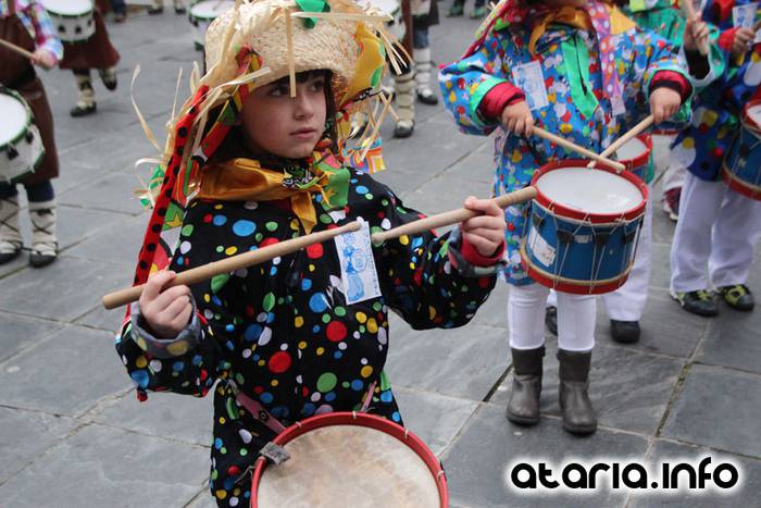 Zaldunita bezperako haur danborrada 119 1454785373388