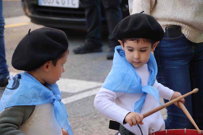 Danbor hotsek esnatu dute au 14 1572095553417