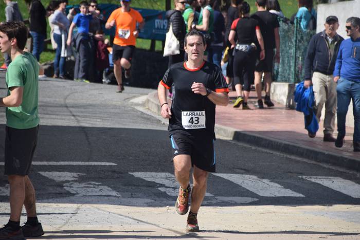 Hassan Ait Chaou eta Maitane 123 1489934278541