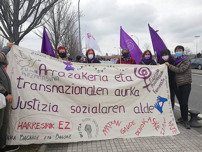 Hendaiaraino heldu dira esku 2 1615033718266