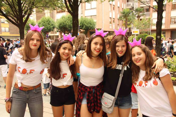 Kalean gora eta behera, kuad 19 1564506797671