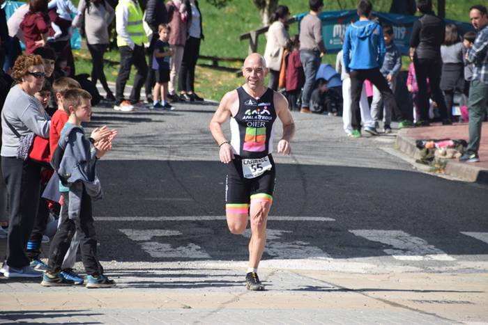 Hassan Ait Chaou eta Maitane 40 1489933803712