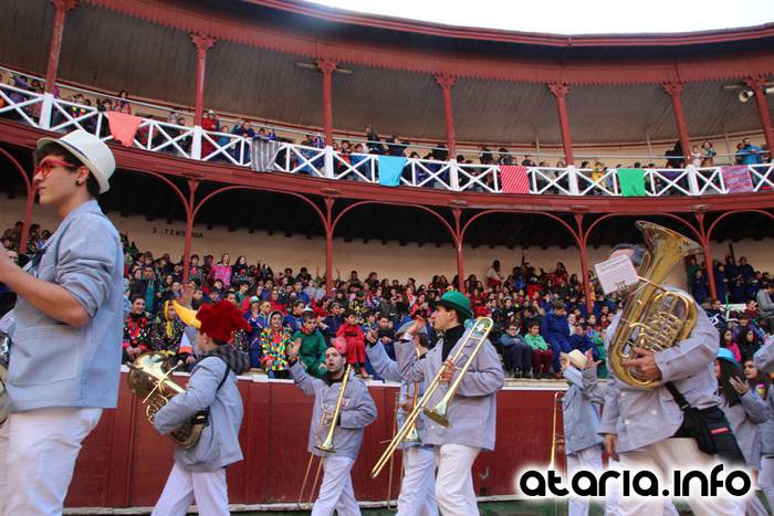 ostegun gizena 2016 zezen plaza 22 1454608265065