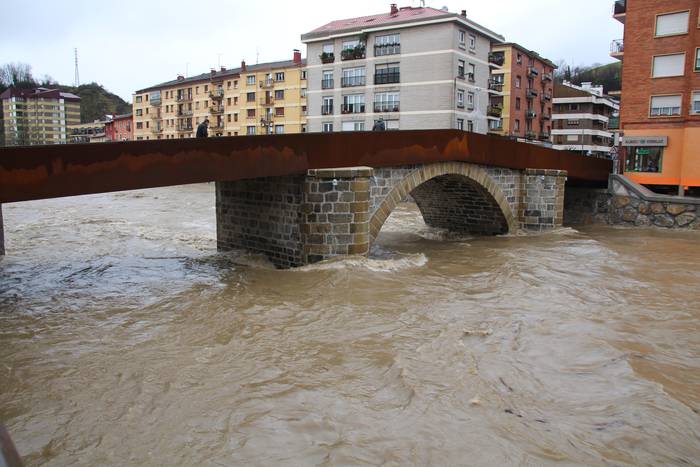 Astelehena, gainezka 21 1484571443839