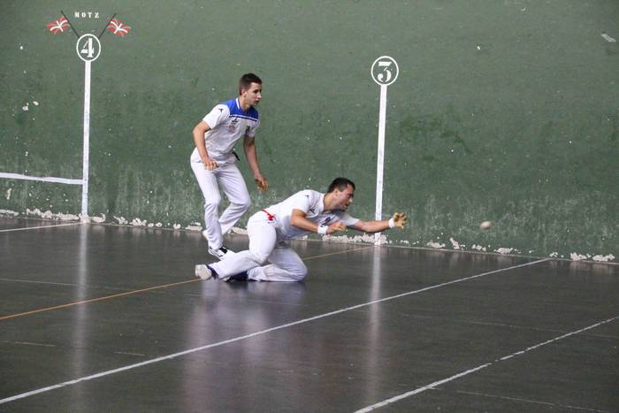 Lau eta erdiko Intxaur Txape 14 1626710620916