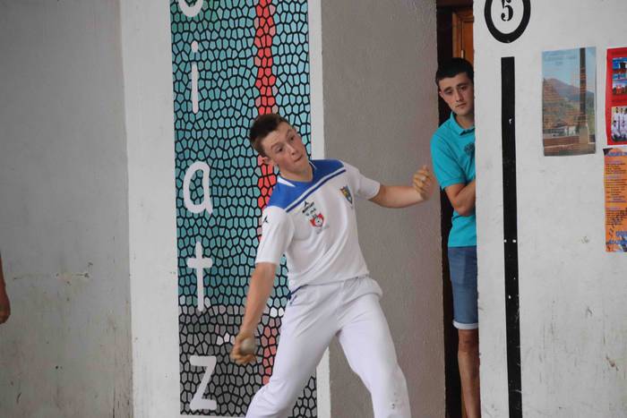 Txikiek pilotari handiak dir 6 1565875071855