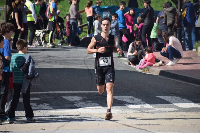 Hassan Ait Chaou eta Maitane 32 1489933709056