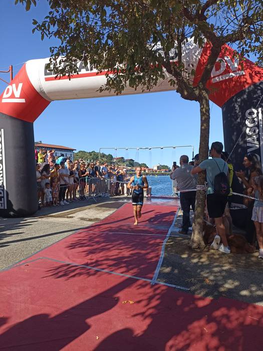 Triatloi taldeko emakumezkoa 9 1663169277710