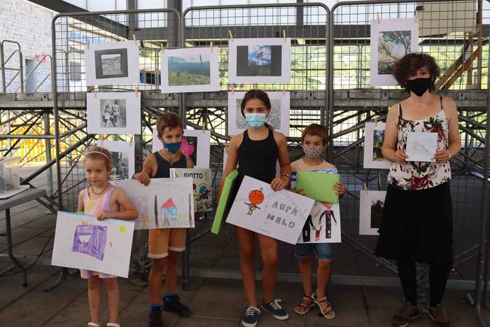 Zizurkilgo argazki eta marra 1 1631360612099