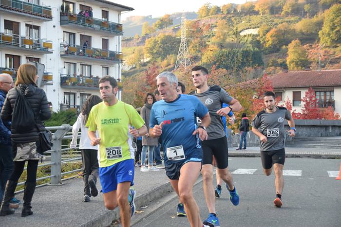 IKAZTEGIETAKO XVII. HERRI KR 86 1511032673707