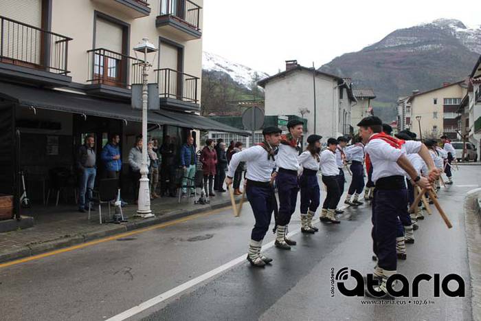 Talaiak tanten azpian ere da 47 1518354099344