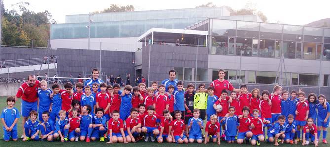 Tolosa CF-ko futbol eskolan parte hartzeko aukera