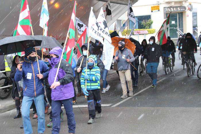 Aurreikuspenak gainditu ditu 12 1610219469622