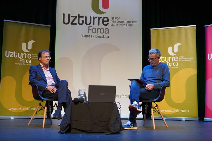 Mugarri gogoangarri bat