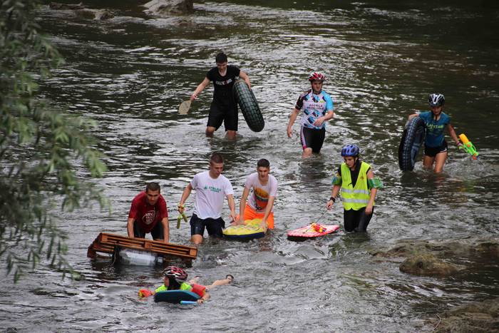 Irudimena airean, gazteen po 62 1564165715905