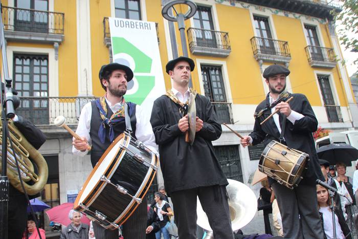 Udaberri Dantza Dezagun Tolo 154 1504963985465