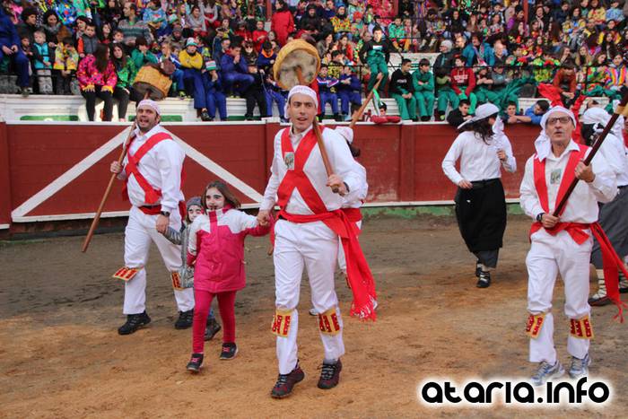 ostegun gizena 2016 zezen plaza 76 1454608284231