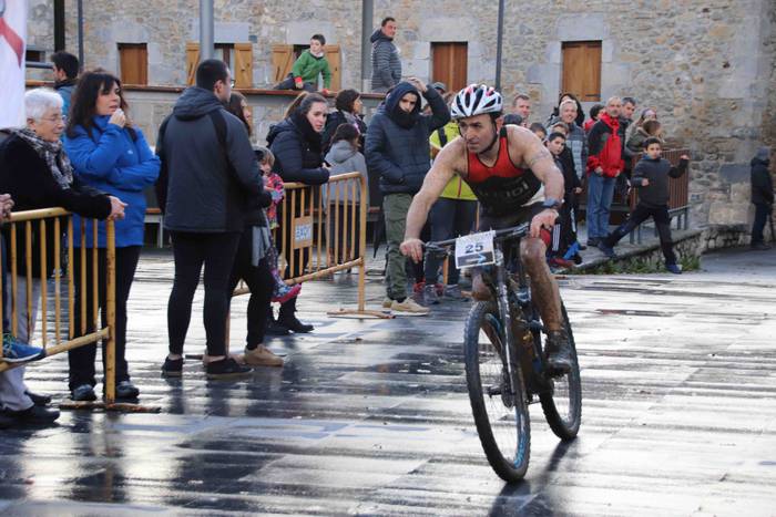 Eneko Gurrutxaga, Adunan ira 101 1574532670851