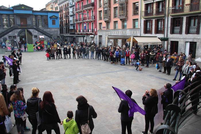 Asanblada Feministaren mobilizazio zaratatsua eta jendetsua 1 1545486507551