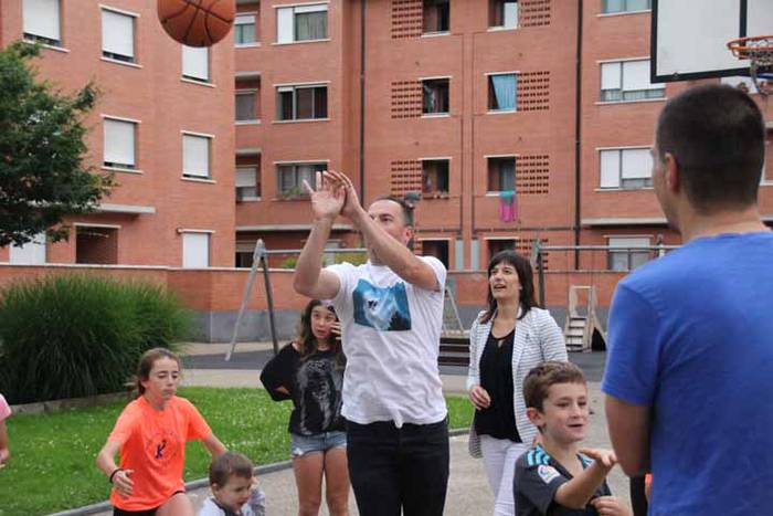 Ezkaratzen arteko lehia sano 18 1530878022888