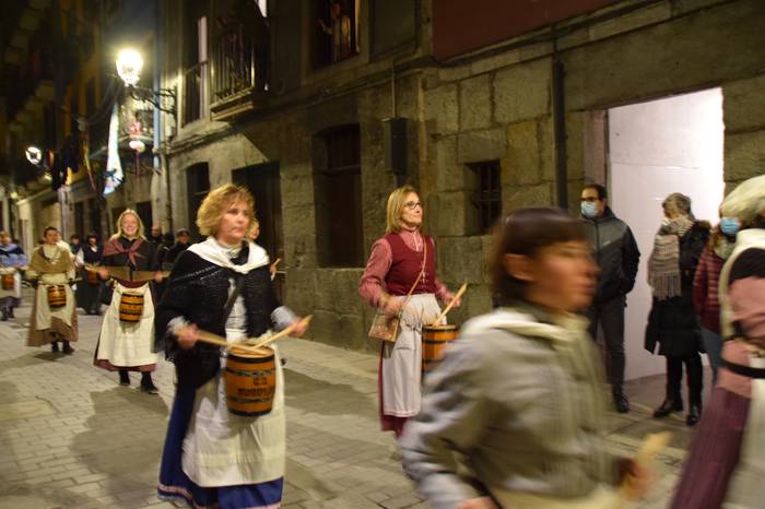 Emakumeen burrunba inauteri  25 1645822822384