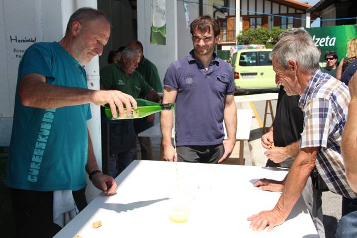 Herritarrentzat sagardoa eta 51 1502639429008