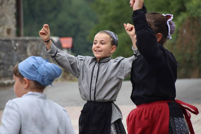 Dantzarako afizioa badaukate 26 1566133759509