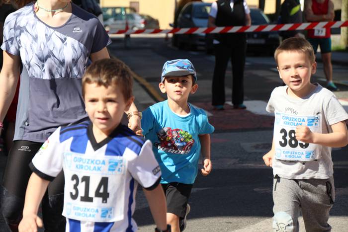 Haur, gazte eta heldu krosea 19 1491741906960