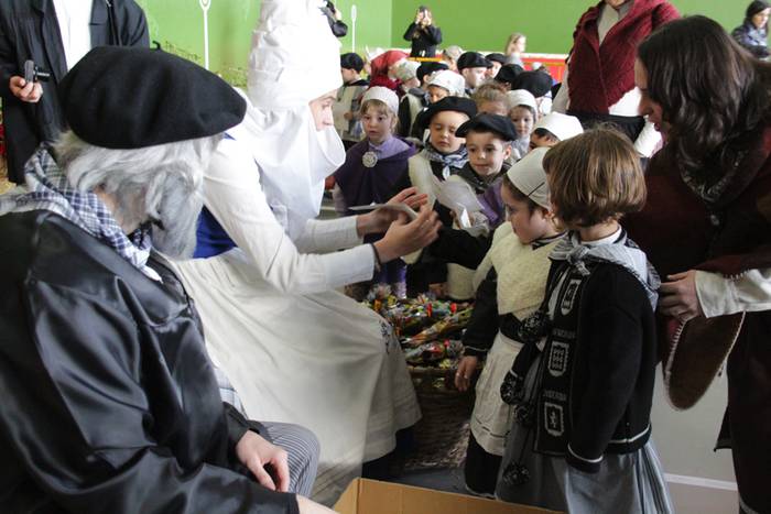 Gabon eskea eta olentzero 2015 89 1450964198670