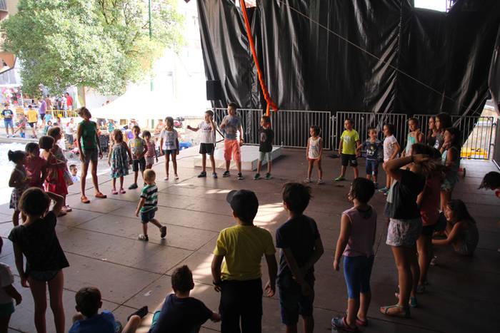 Zirkuaren aparretan murgilduta 14 1473012481191