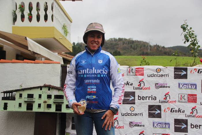 Jon Erguin eta Zuriñe Frutos 150 1508692695446