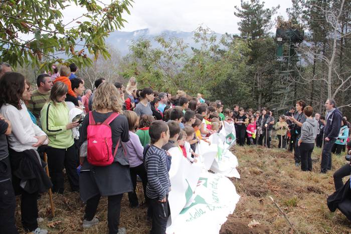 Eskola txikiak eta ner group 40 1447508276200