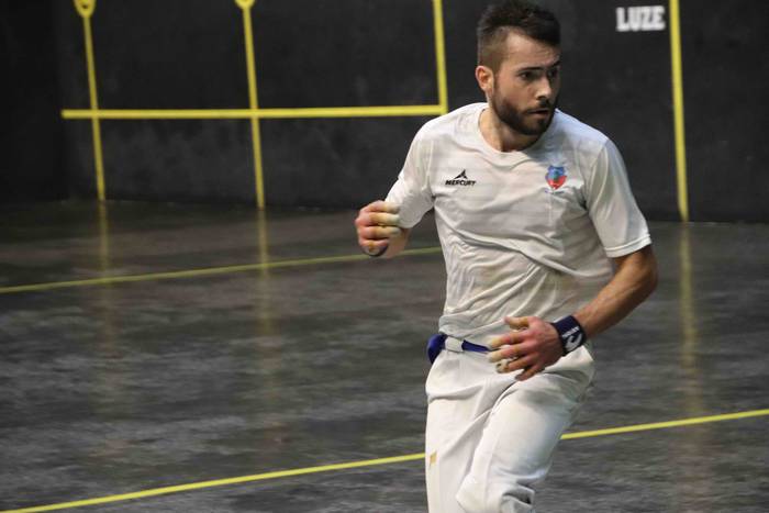 Zubizarretari jantzi dio txa 30 1568573500036