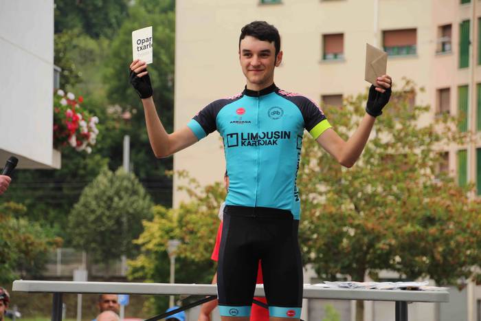 Luis Mari Urizar eta Lorea B 50 1626546255695