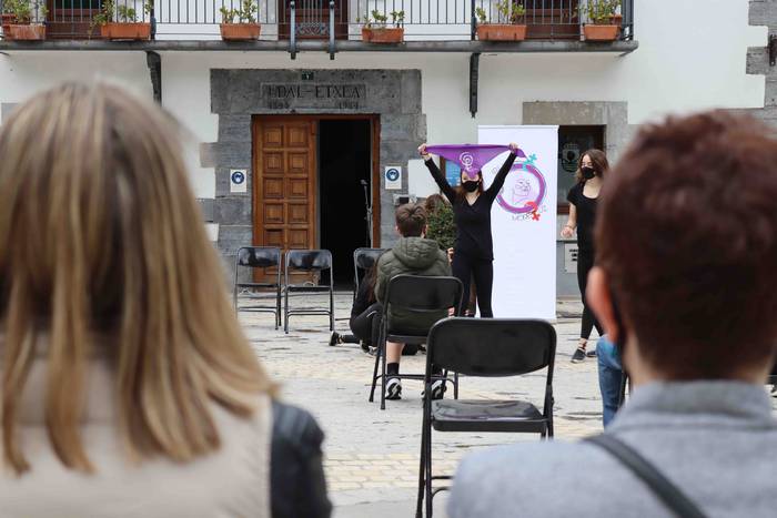 Irura Moretuz talde feminist 3 1619954467091