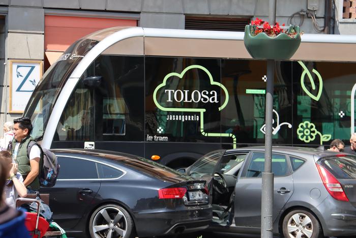 Hiribusak ordutegi eta ibilbide berria izango du astelehenetik aurrera